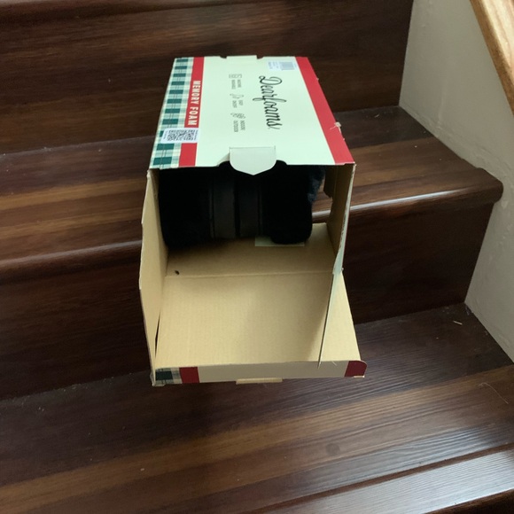 New DearFoam Women’s Slippers Faux Fur Memory Foam Indoor Outdoor Black M 7-8 - Picture 13 of 13